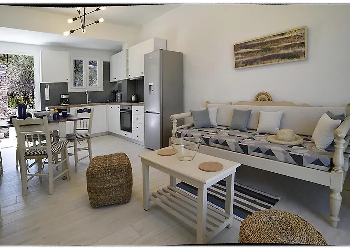 Theasis Sifnos 3* Platis Gialos (Sifnos)