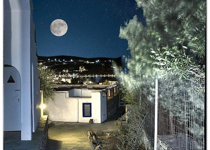 Konukevi Theasis Sifnos 3*