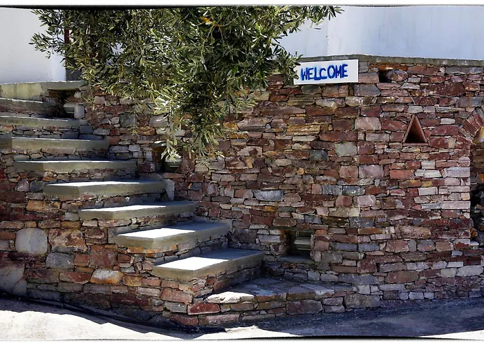 Theasis Sifnos Konukevi Platis Gialos (Sifnos)