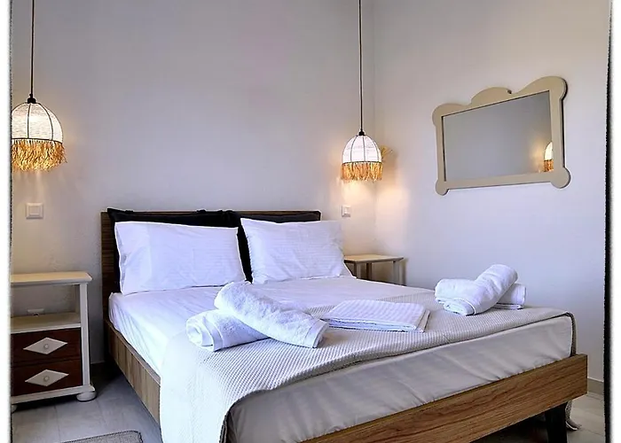 Theasis Sifnos Konukevi Platis Gialos (Sifnos)