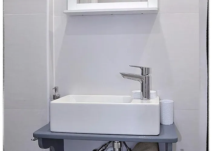 Konukevi Theasis Sifnos 3*